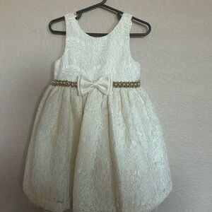 Elegant Lace Dress with Bow